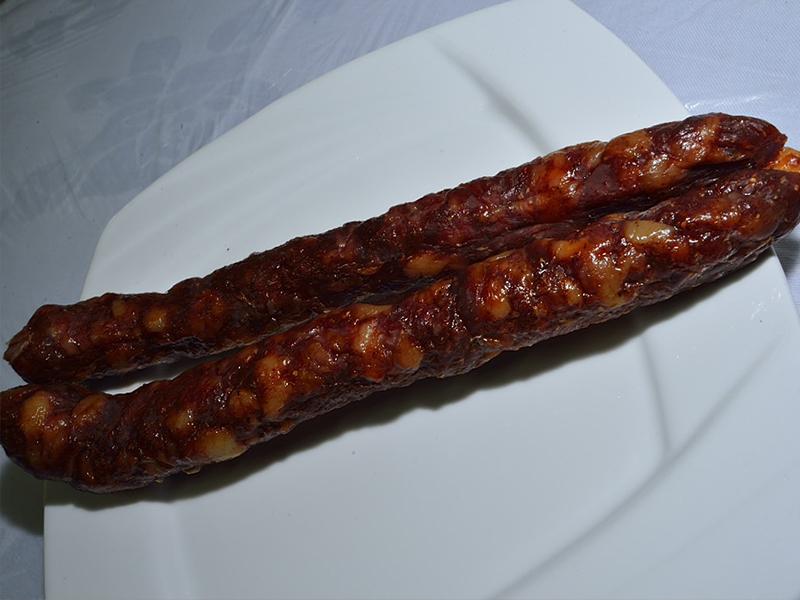 香腸中可能會有獸藥殘留,要注意 香腸中可能會有獸藥殘留,要注意